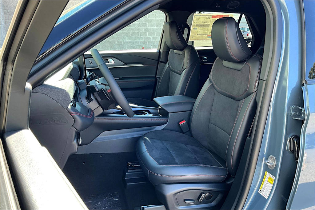 Thumbnail: 2025 Ford Explorer - 11