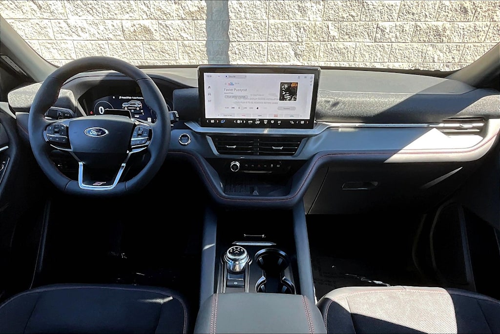 Thumbnail: 2025 Ford Explorer - 10