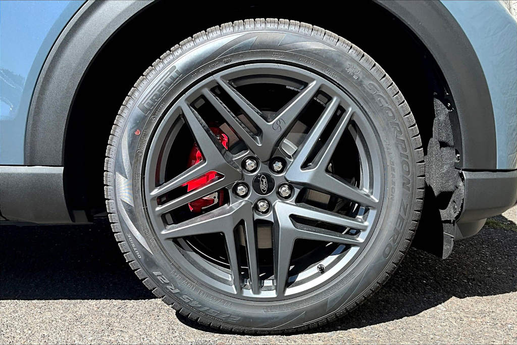 Thumbnail: 2025 Ford Explorer - 8