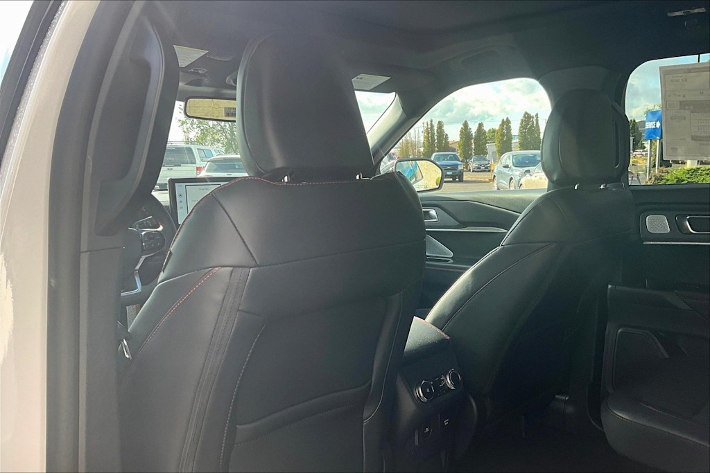 Thumbnail: 2025 Ford Explorer - 13