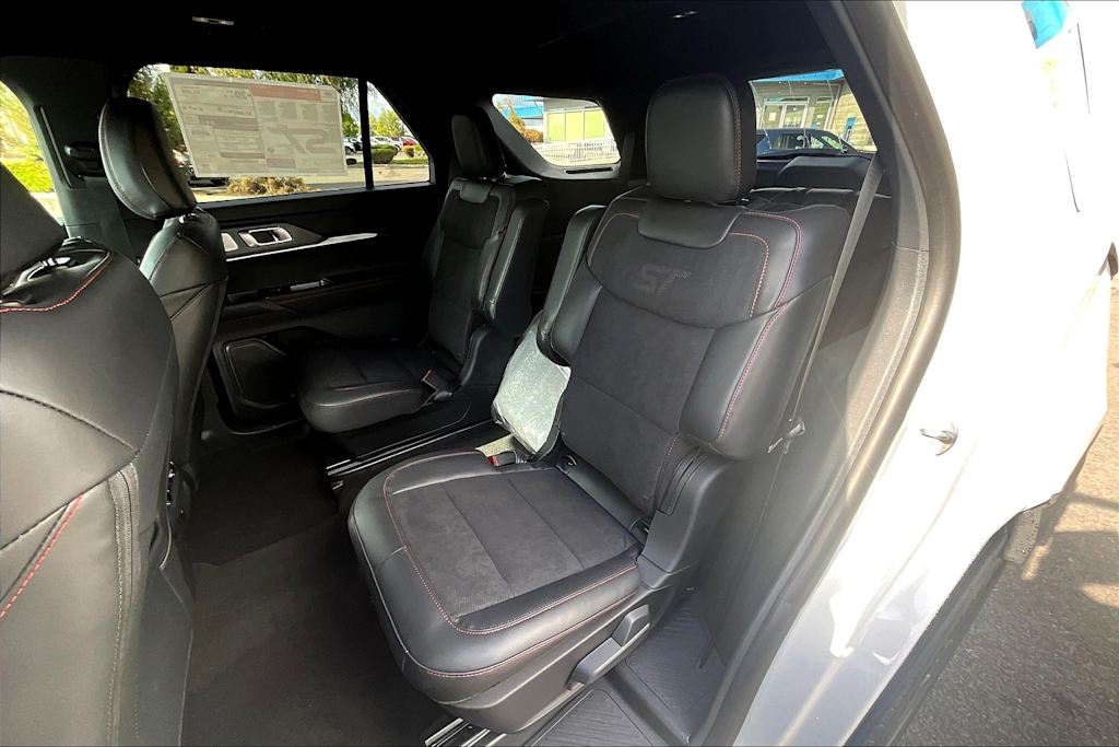 Thumbnail: 2025 Ford Explorer - 21