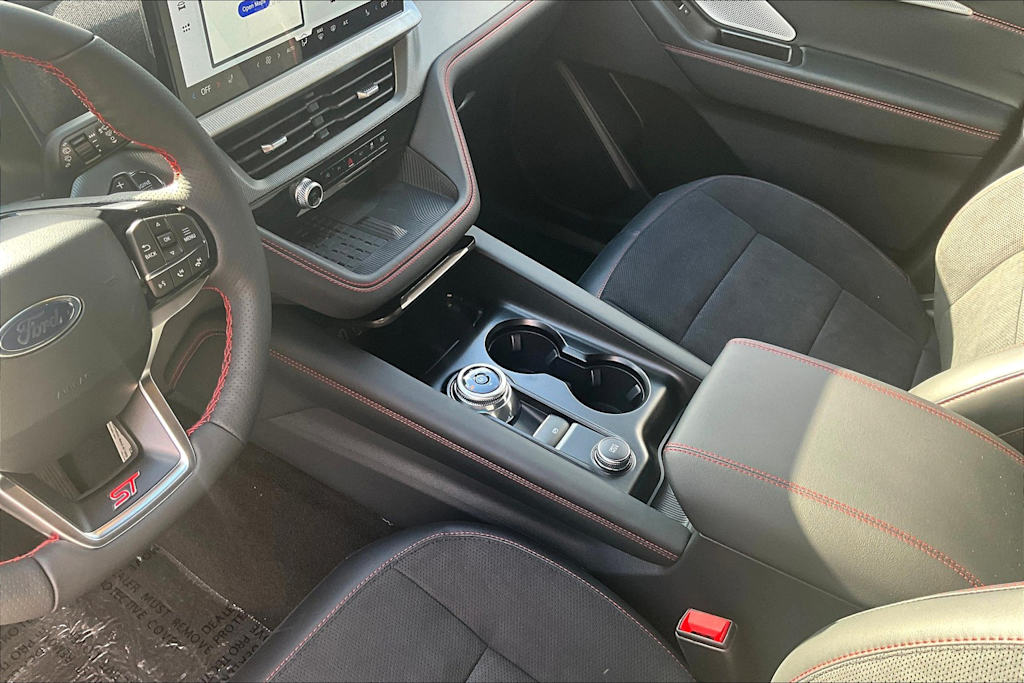 Thumbnail: 2025 Ford Explorer - 15