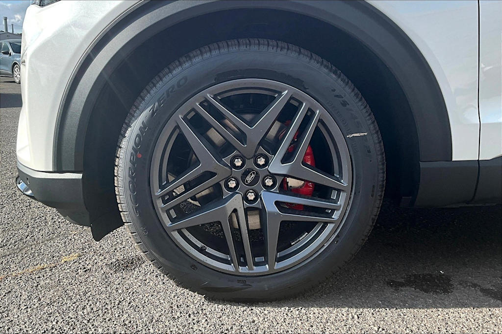 Thumbnail: 2025 Ford Explorer - 8