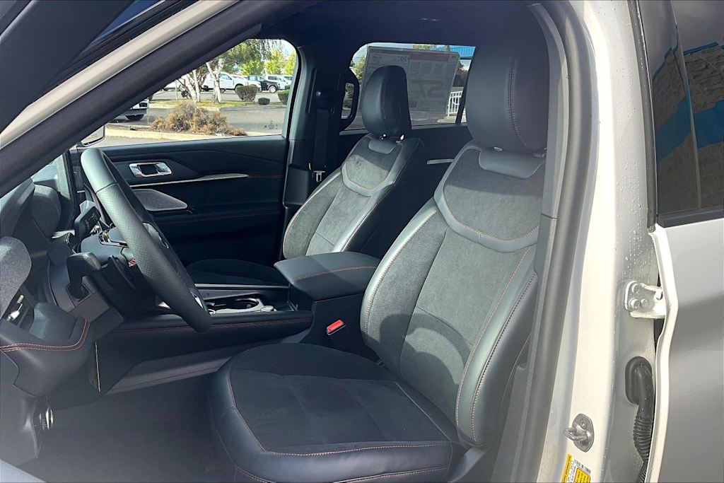 Thumbnail: 2025 Ford Explorer - 11