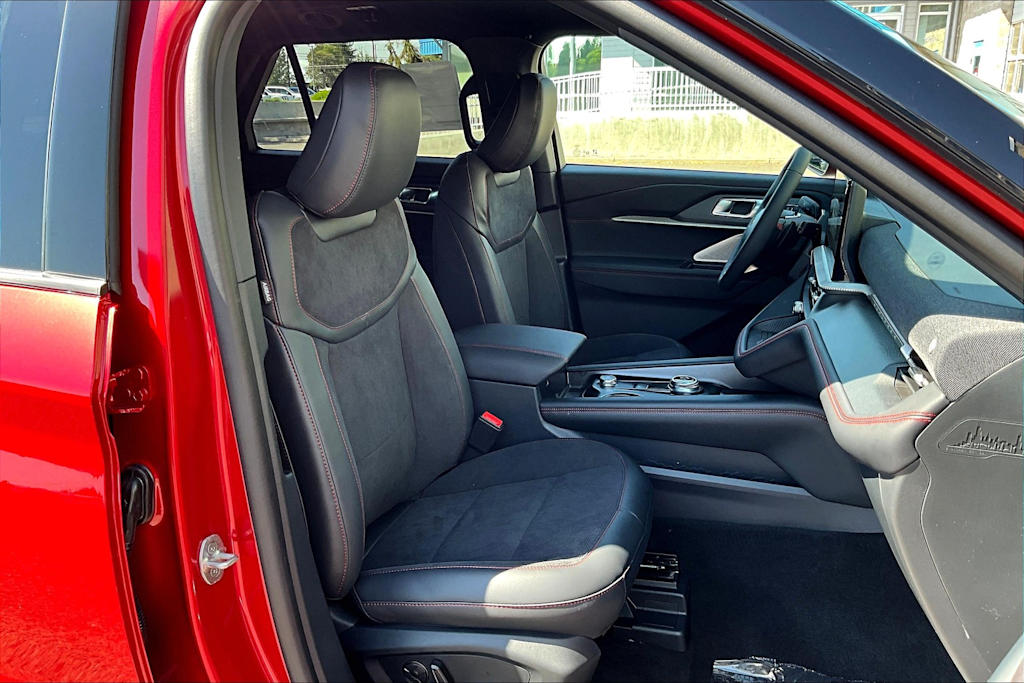 Thumbnail: 2025 Ford Explorer - 20