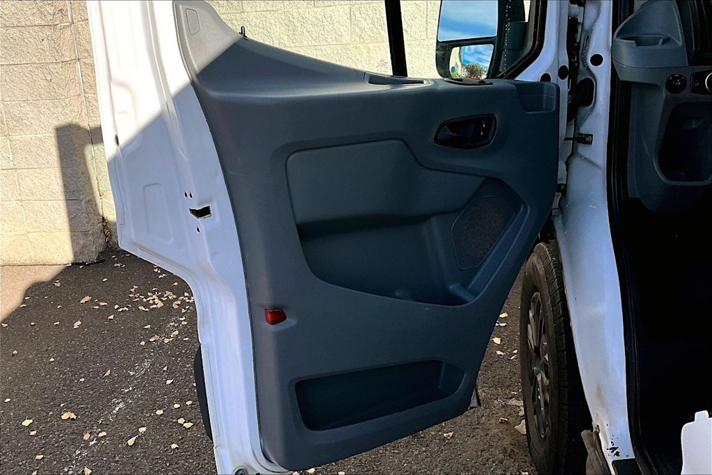 Thumbnail: 2018 Ford Transit Series - 27