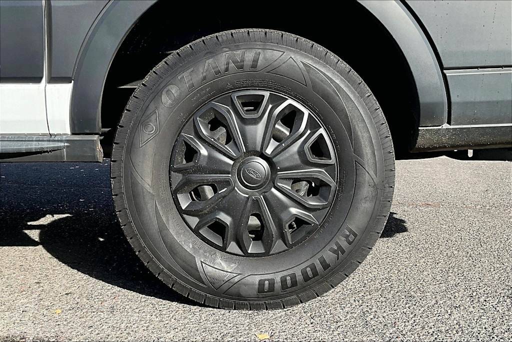 Thumbnail: 2018 Ford Transit Series - 35
