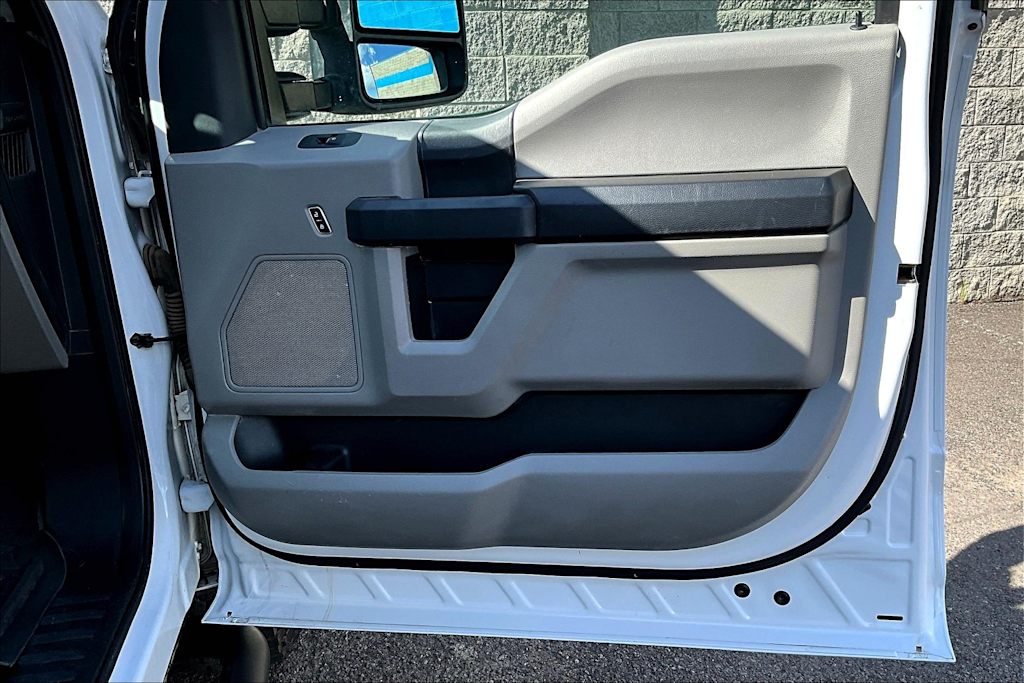 2020 Ford F-250 XL 29