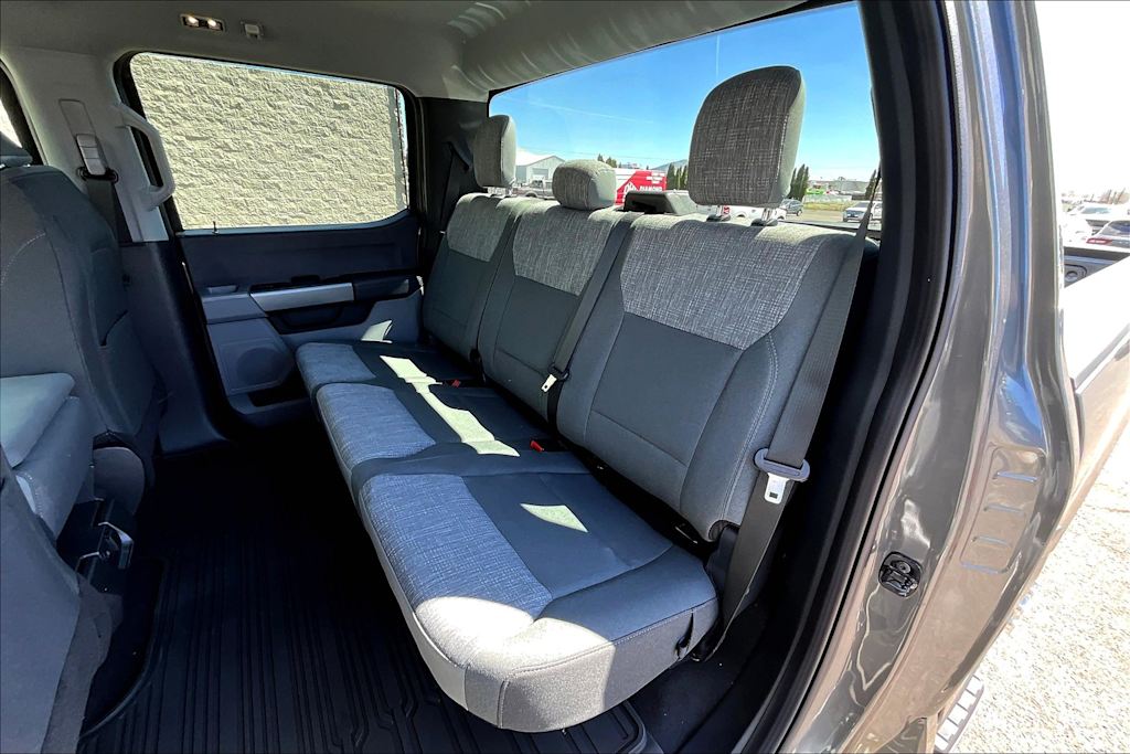 2025 Ford F-250 XLT 13