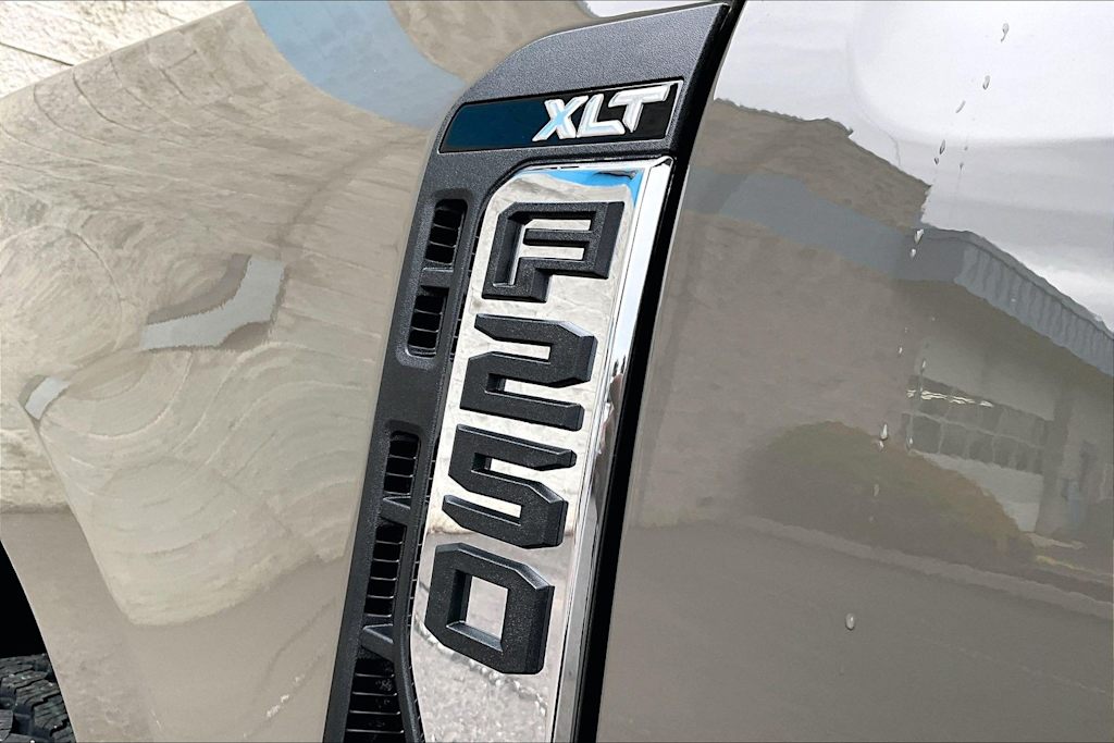 Thumbnail: 2026 Ford F-250 - 19