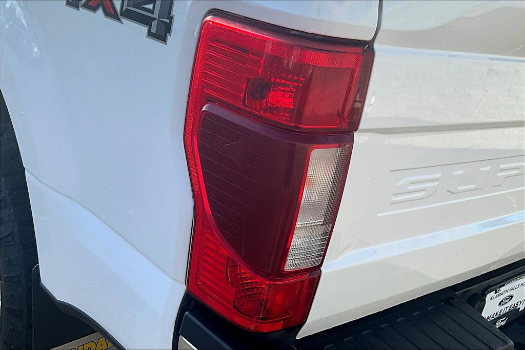 Thumbnail: 2021 Ford F-350 - 32