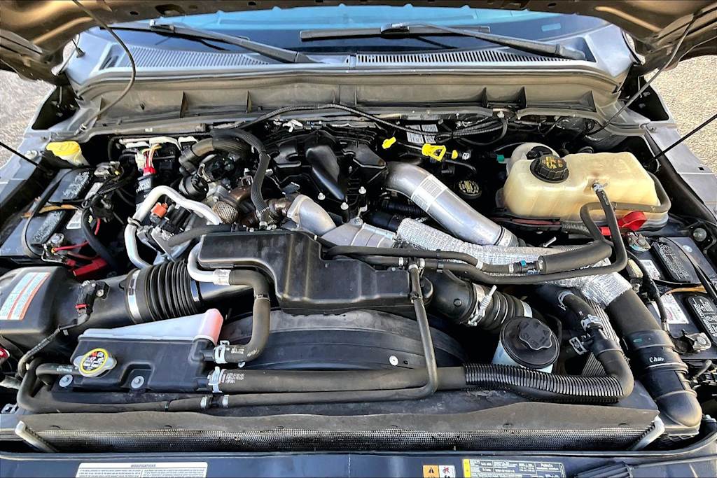 Thumbnail: 2015 Ford F-350 - 9