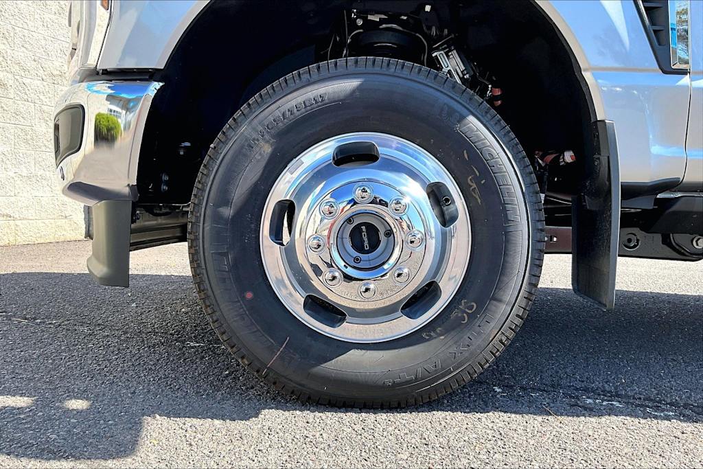 Thumbnail: 2027 Ford F-350 - 7