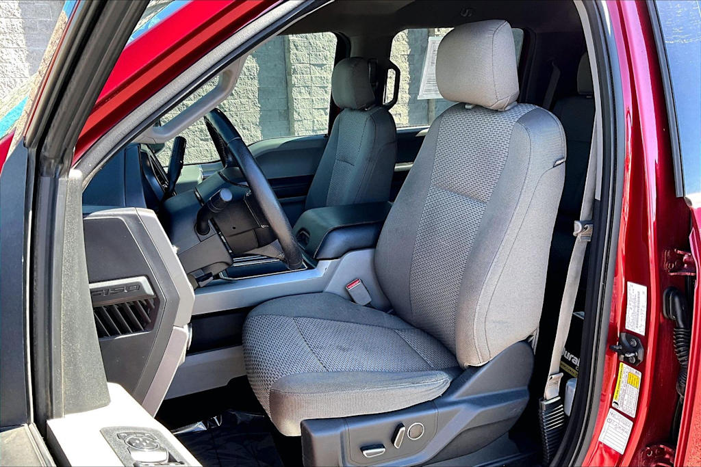 Thumbnail: 2016 Ford F-150 - 11