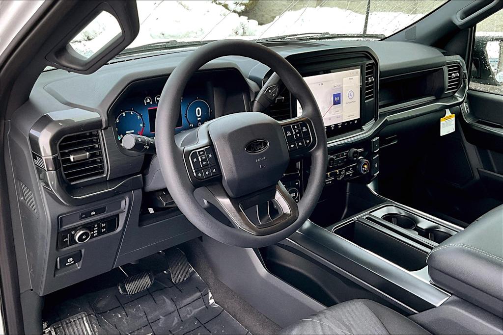2025 Ford F-150 STX 2