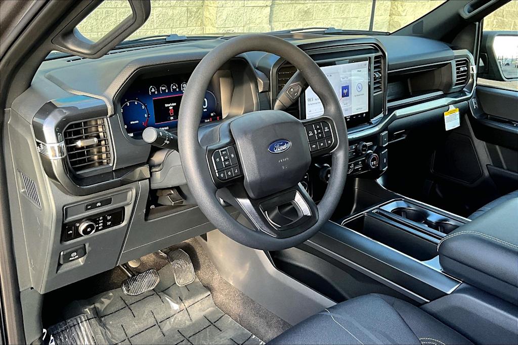 2025 Ford F-150 STX 2