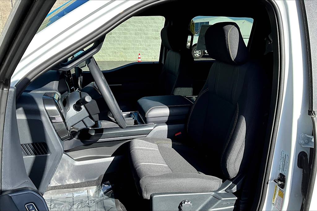 2025 Ford F-150 STX 10