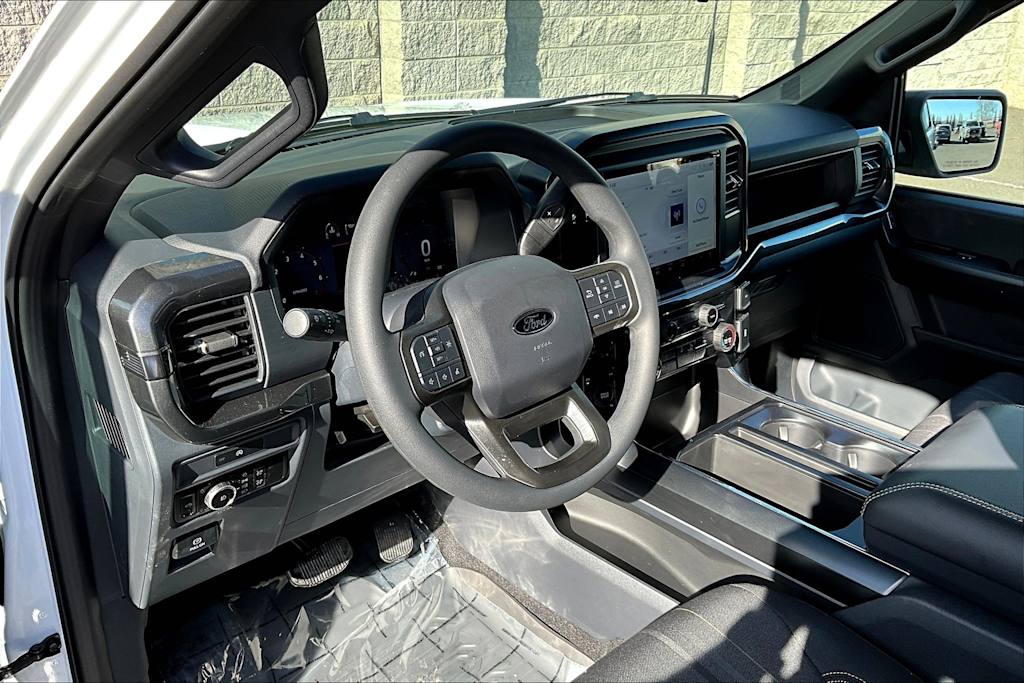 2025 Ford F-150 STX 2