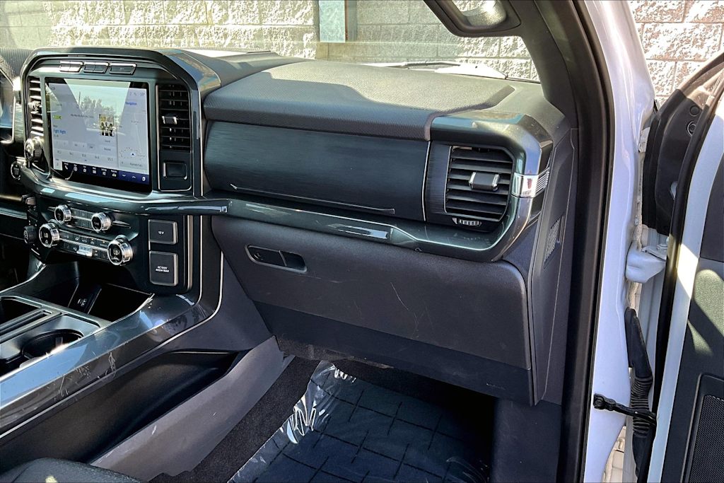 2021 Ford F-150 XLT 24