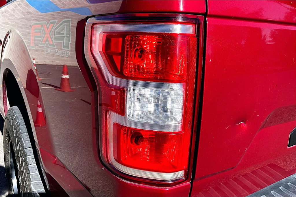 Thumbnail: 2018 Ford F-150 - 32