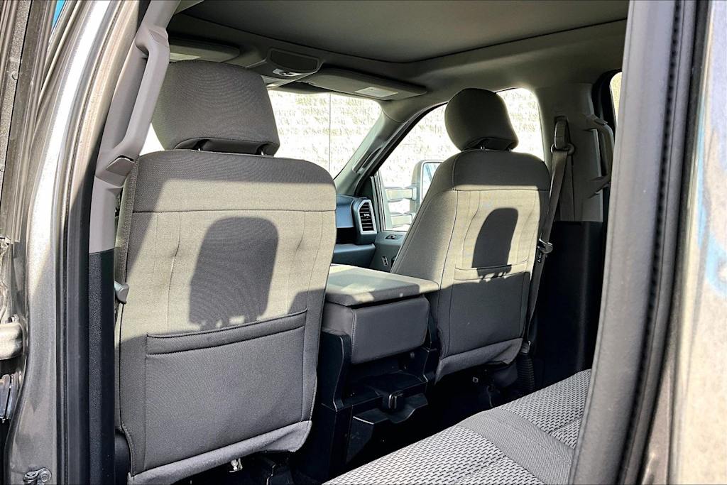 Thumbnail: 2017 Ford F-150 - 13