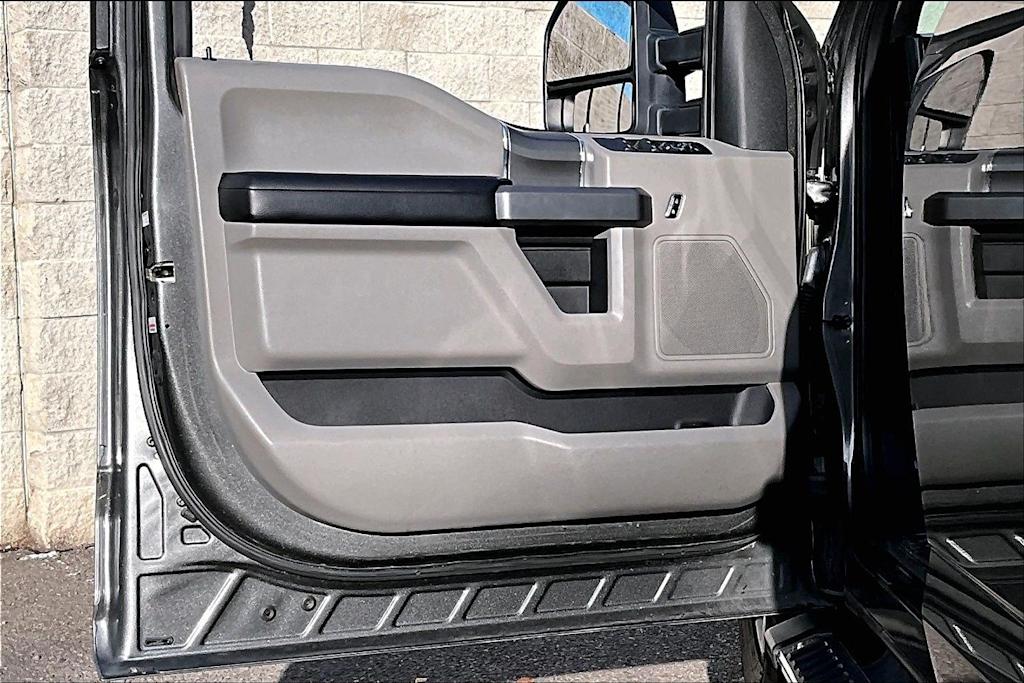 Thumbnail: 2017 Ford F-150 - 27