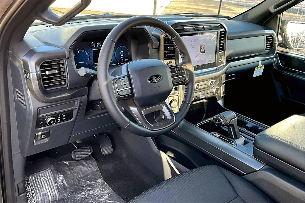 2024 Ford F-150 XLT 2