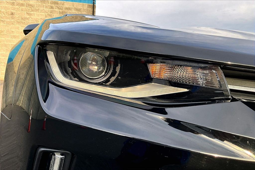 Thumbnail: 2017 Chevrolet Camaro - 6