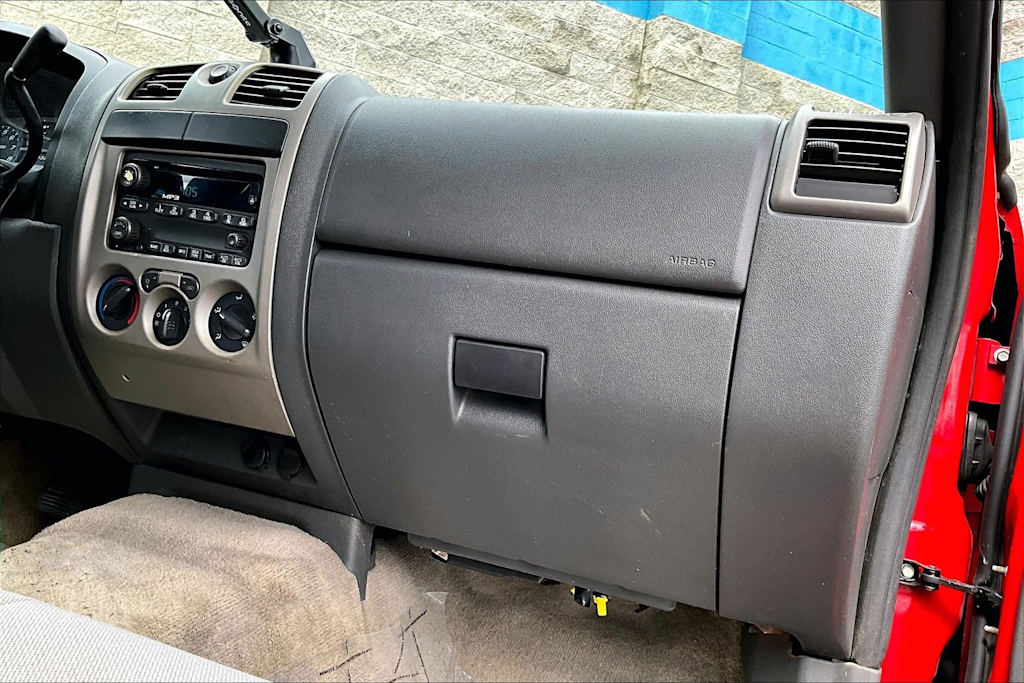 Thumbnail: 2005 Chevrolet Colorado - 25