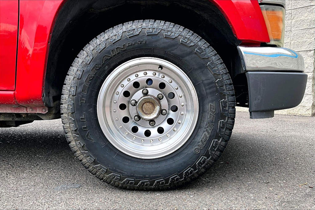 Thumbnail: 2005 Chevrolet Colorado - 34