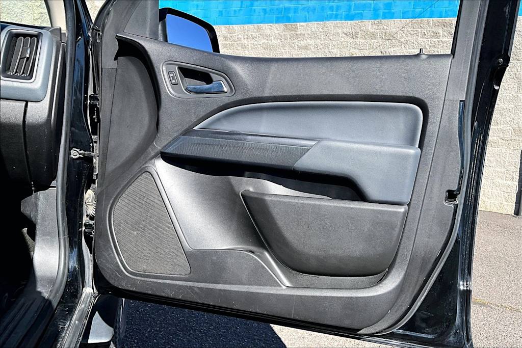 Thumbnail: 2016 Chevrolet Colorado - 28
