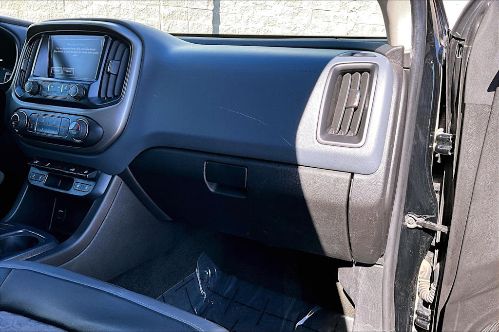 Thumbnail: 2016 Chevrolet Colorado - 23