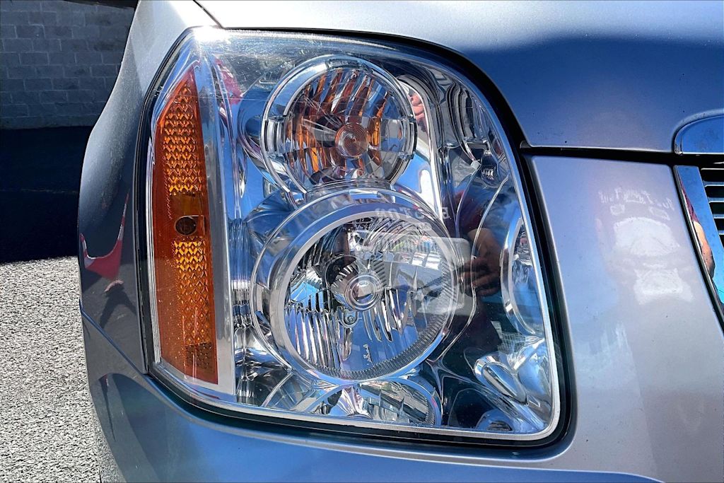 Thumbnail: 2012 GMC Yukon - 31