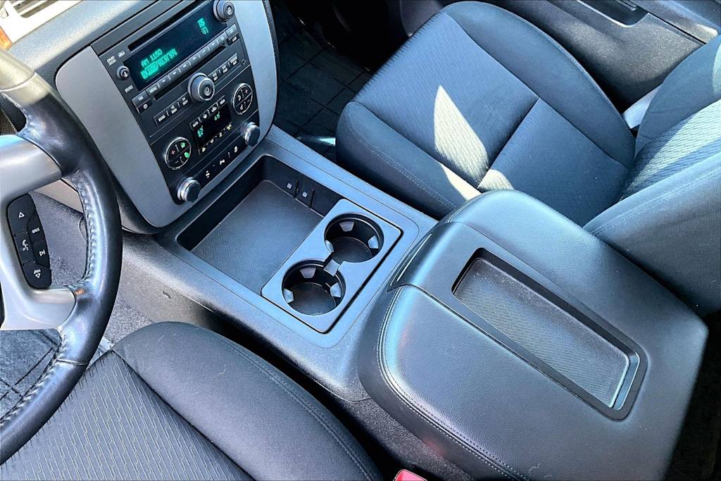 Thumbnail: 2012 GMC Yukon - 16