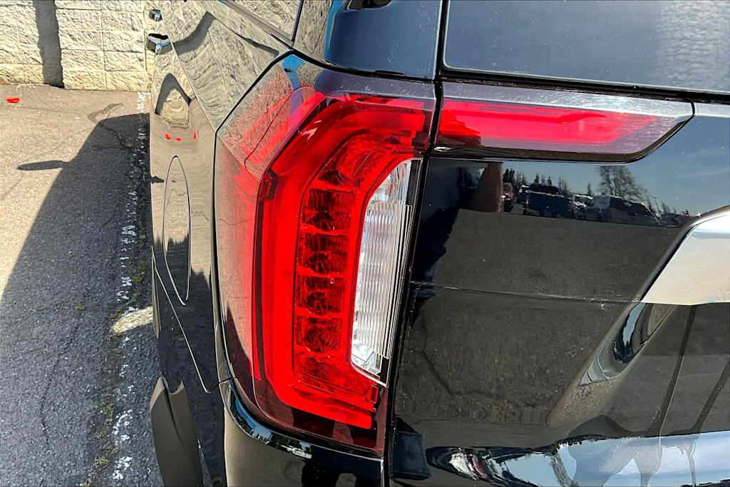 2022 GMC Yukon Denali 32