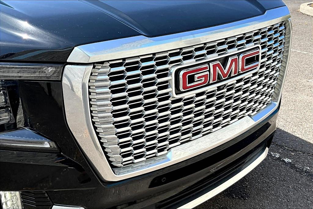 2022 GMC Yukon Denali 33