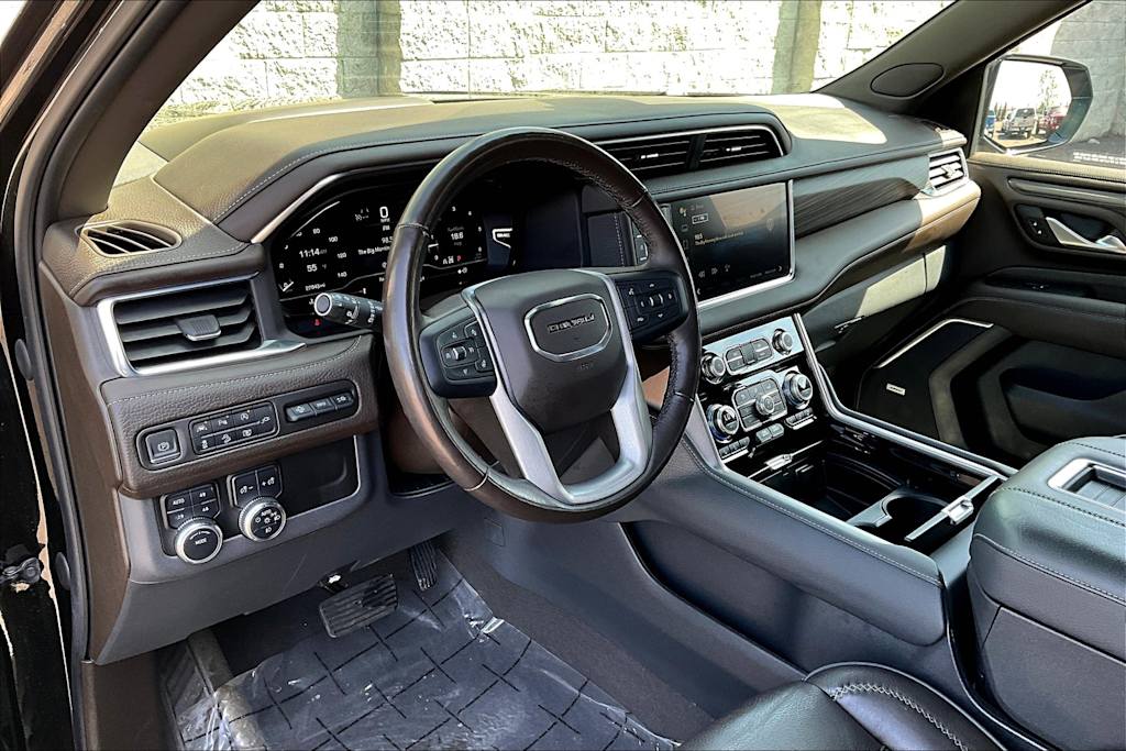 2022 GMC Yukon Denali 2