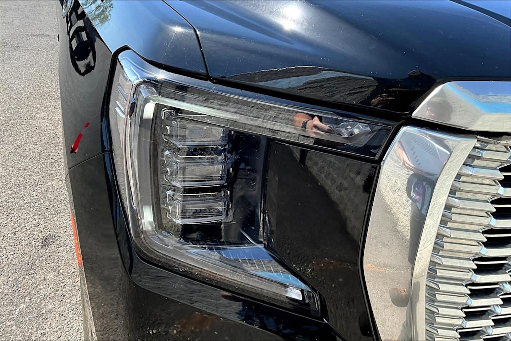 2022 GMC Yukon Denali 31