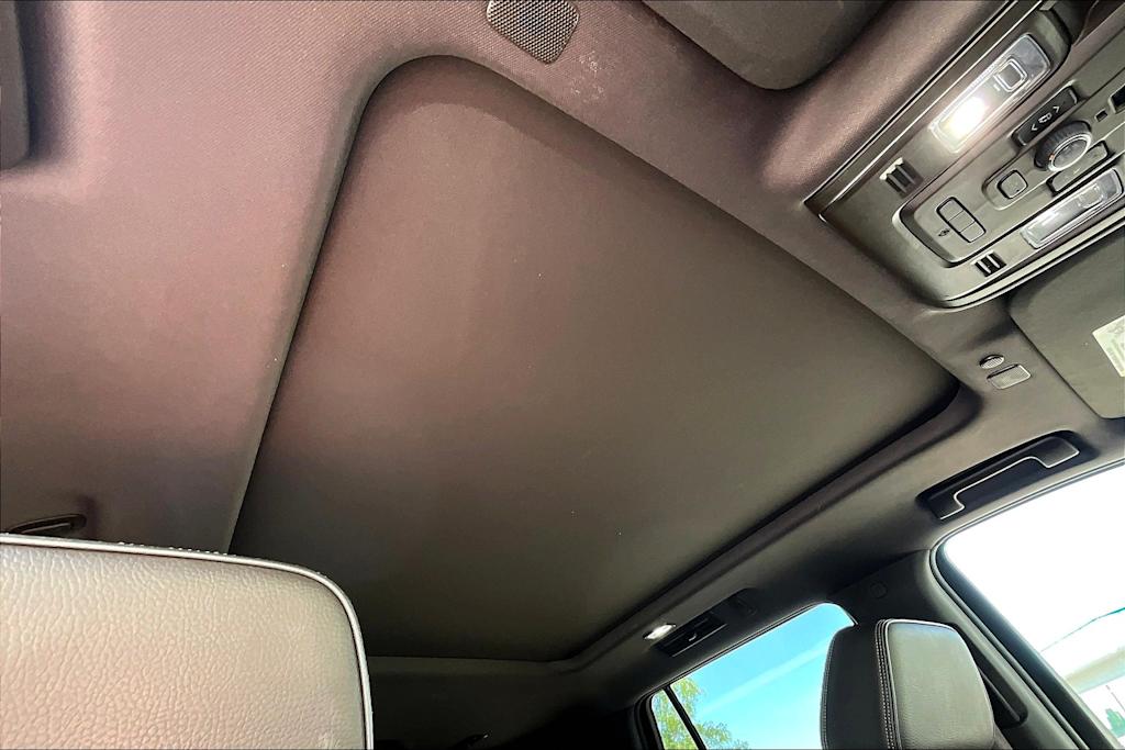 2022 GMC Yukon Denali 30