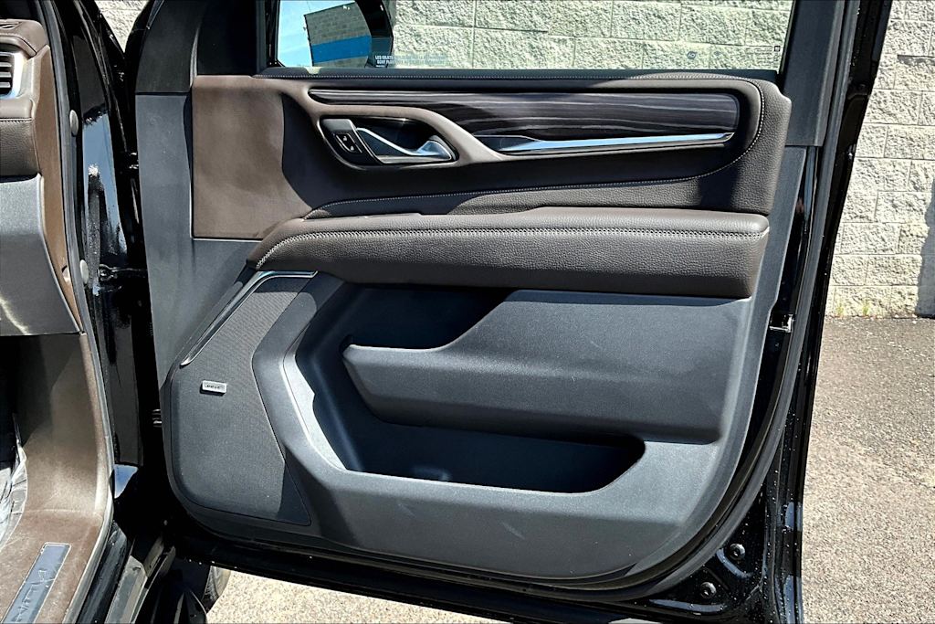 2022 GMC Yukon Denali 29