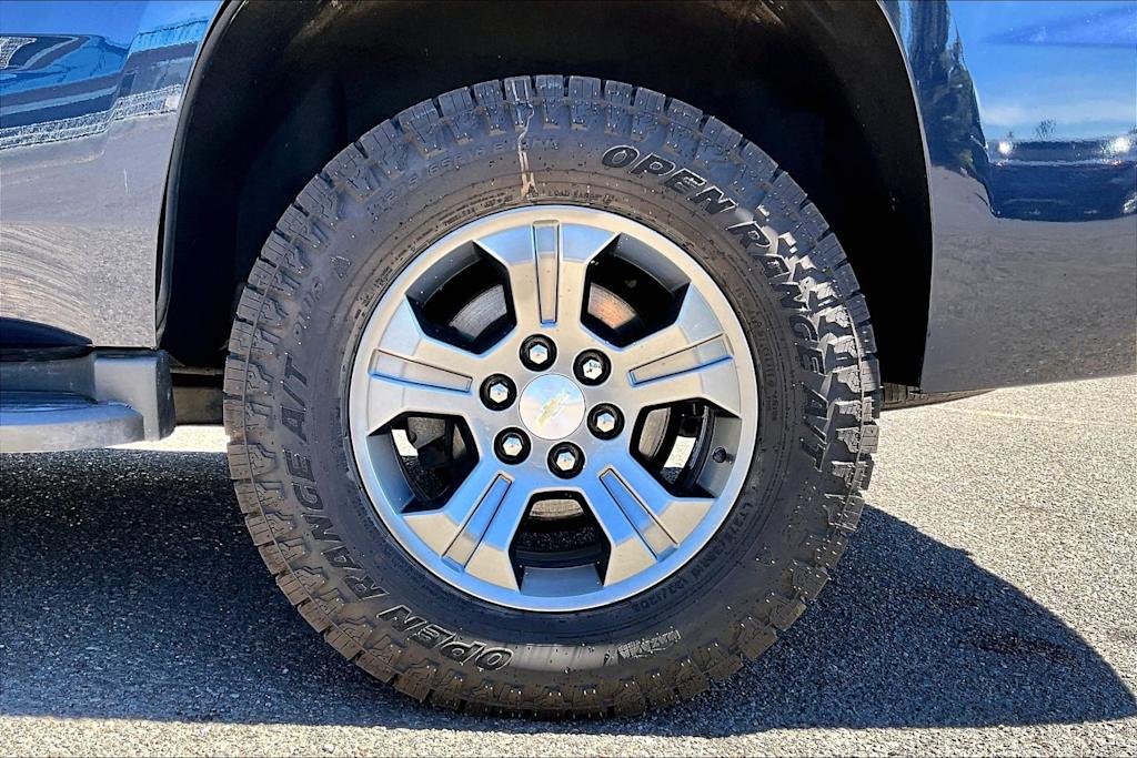 Thumbnail: 2020 Chevrolet Tahoe - 35