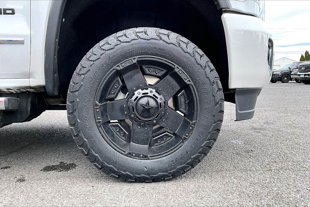Thumbnail: 2018 GMC Sierra 3500 - 34