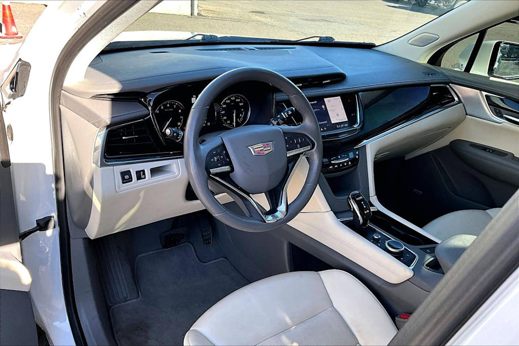Thumbnail: 2023 Cadillac XT6 - 2