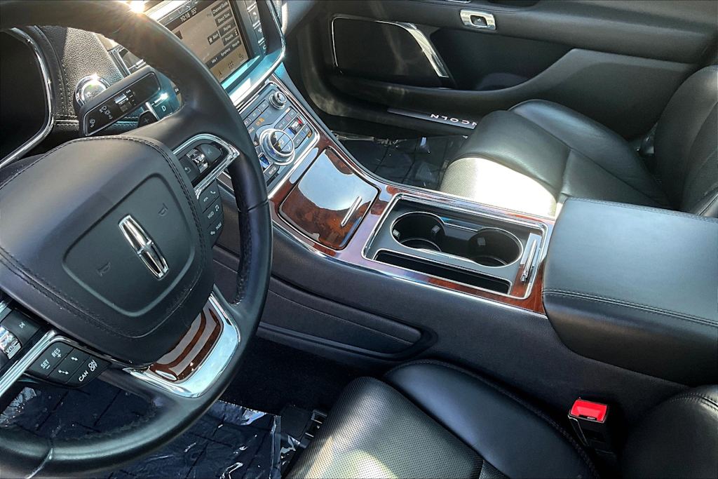 Thumbnail: 2018 Lincoln Continental - 15