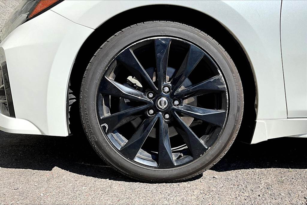 2019 Nissan Maxima SR 7
