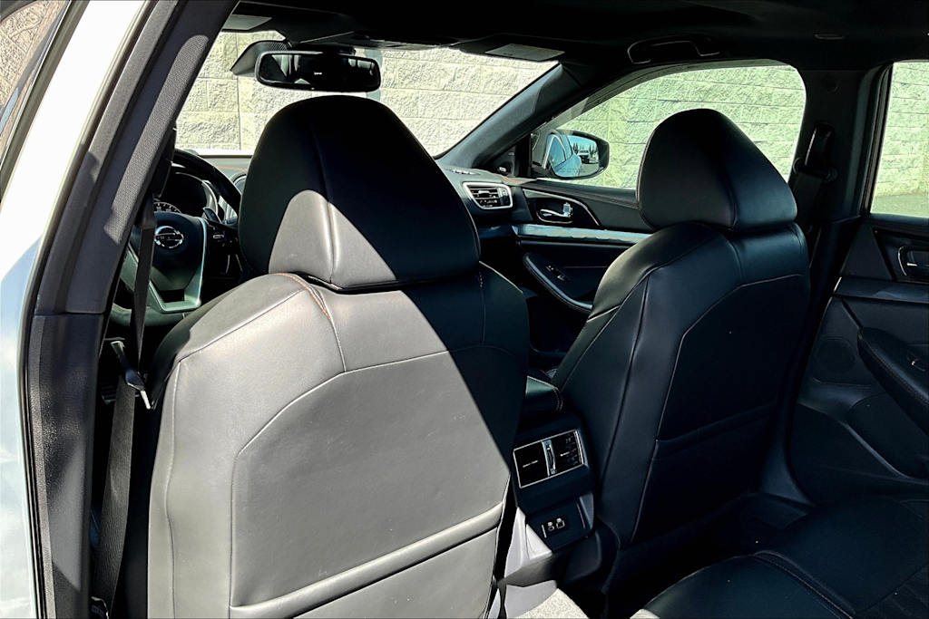 2019 Nissan Maxima SR 11