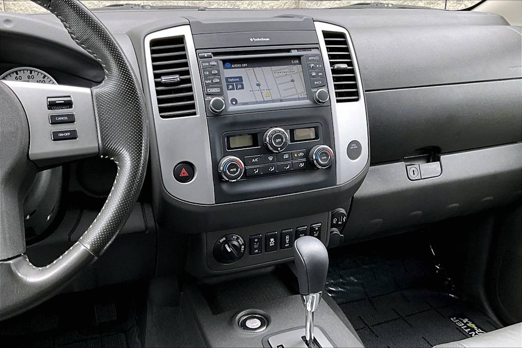 Thumbnail: 2021 Nissan Frontier - 15