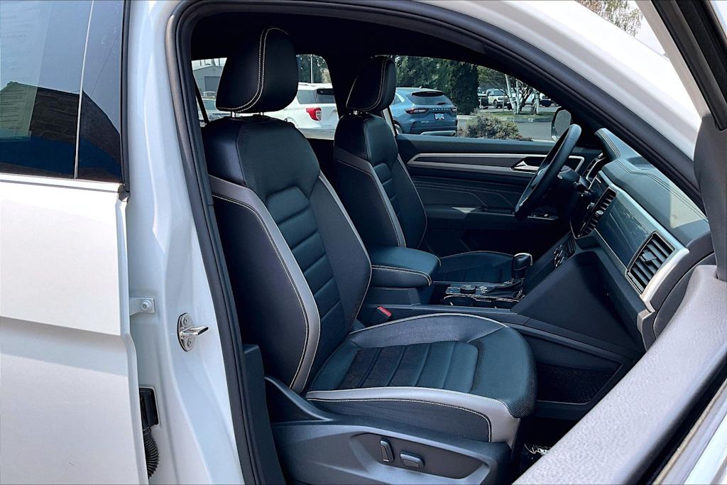 Thumbnail: 2021 Volkswagen Atlas - 12