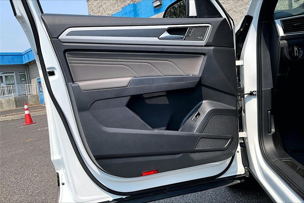 Thumbnail: 2021 Volkswagen Atlas - 27