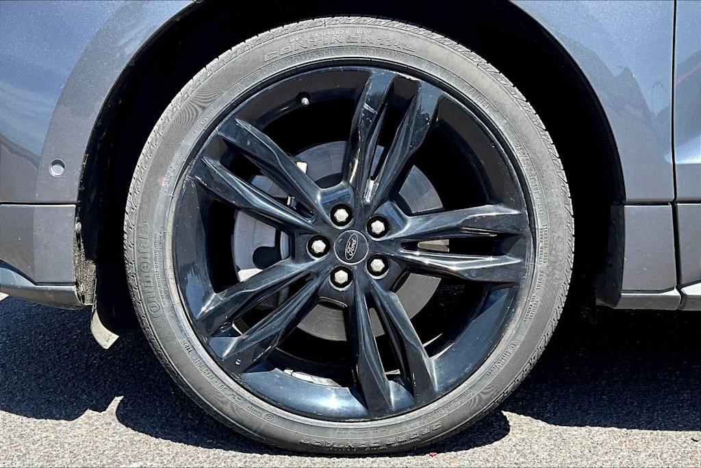 2022 Ford Edge ST 8